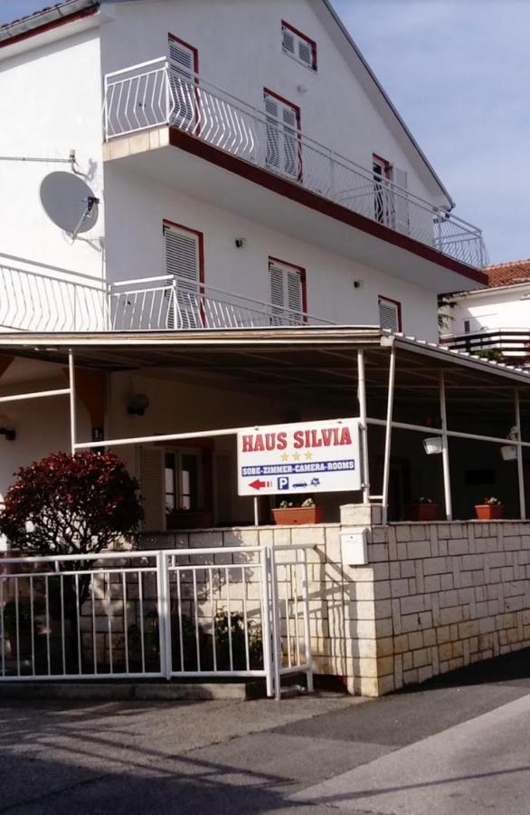 Hotel Haus Silvia Jadranovo Zewnętrze zdjęcie